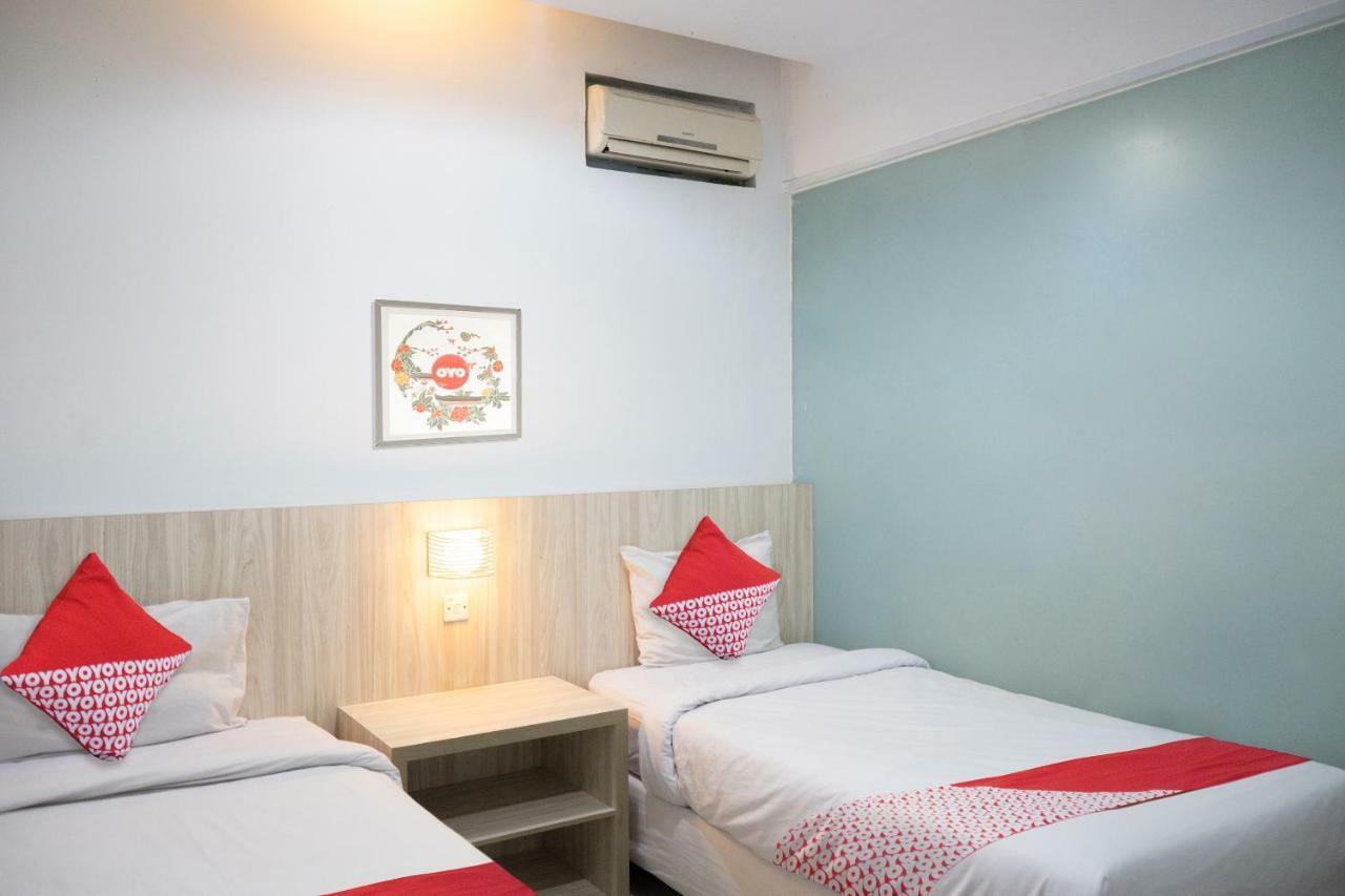 Oyo 1253 Hotel Wisata Jambi Екстер'єр фото