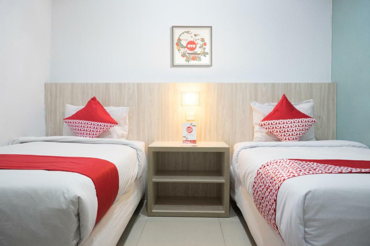 Oyo 1253 Hotel Wisata Jambi Екстер'єр фото