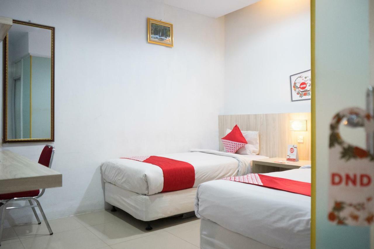 Oyo 1253 Hotel Wisata Jambi Екстер'єр фото